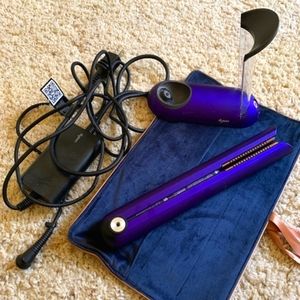 Doesn't work on my fine hair.  Tried to return it but outside 30 day window